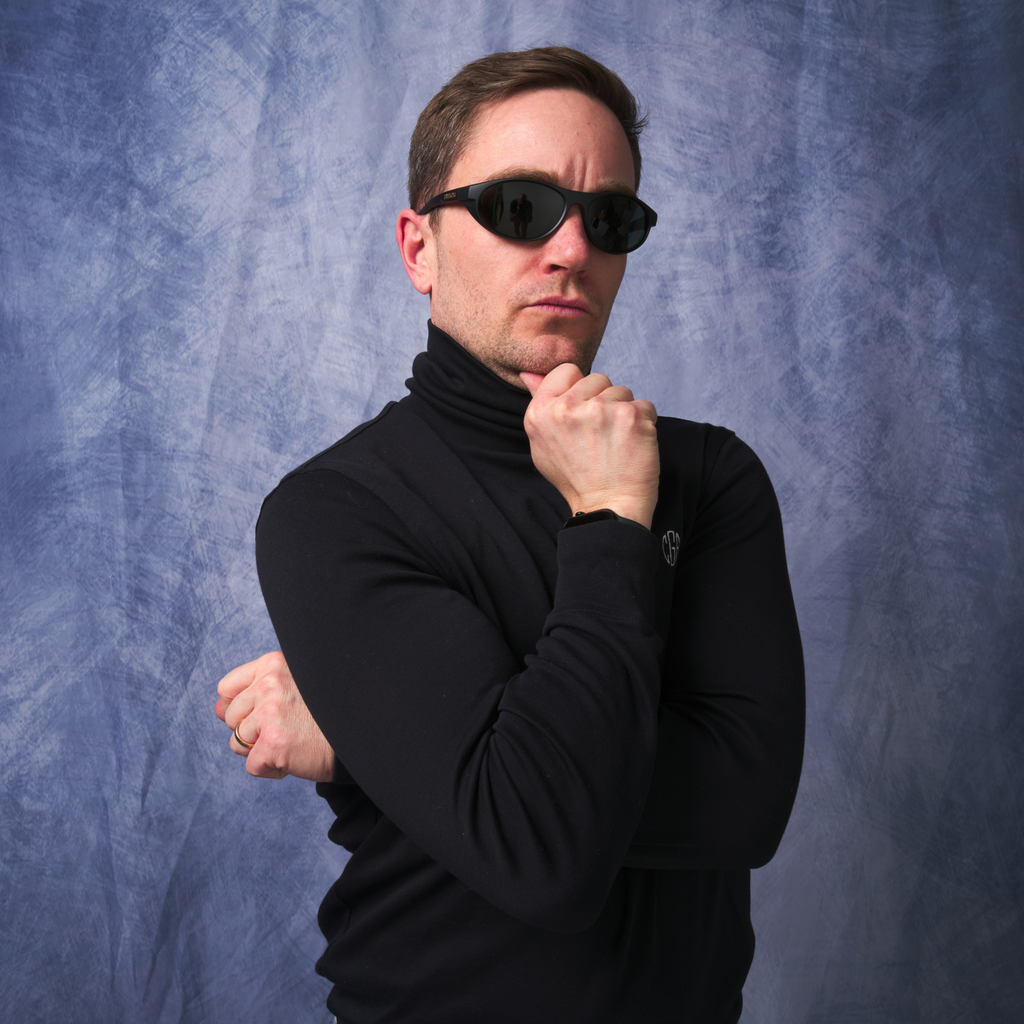 exec-altimeter-hdpv-polarized-smoke-lifestyle_1024x